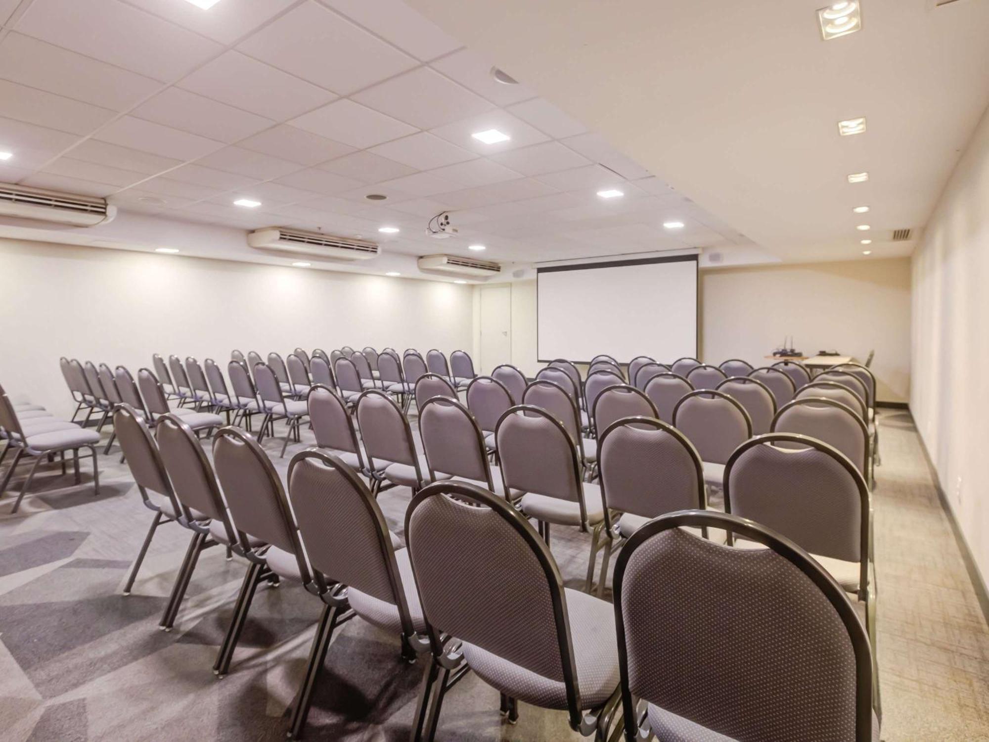 Ibis Budget Rio De Janeiro Nova America Екстер'єр фото